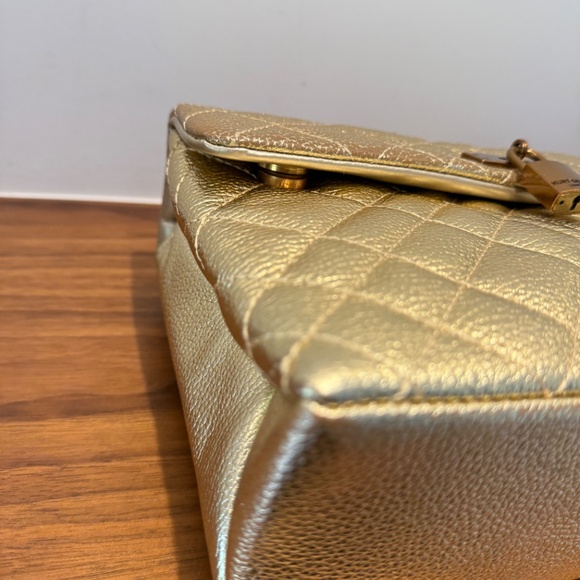 Kurt Geiger The Brixton leather metallic gold shoulder bag - Picture 5 of 14